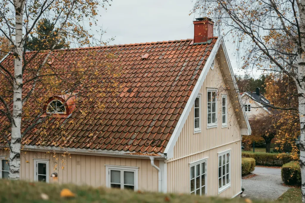 s f rl nger du takets livsl ngd med r tt underh ll praktiska r d f r villa gare